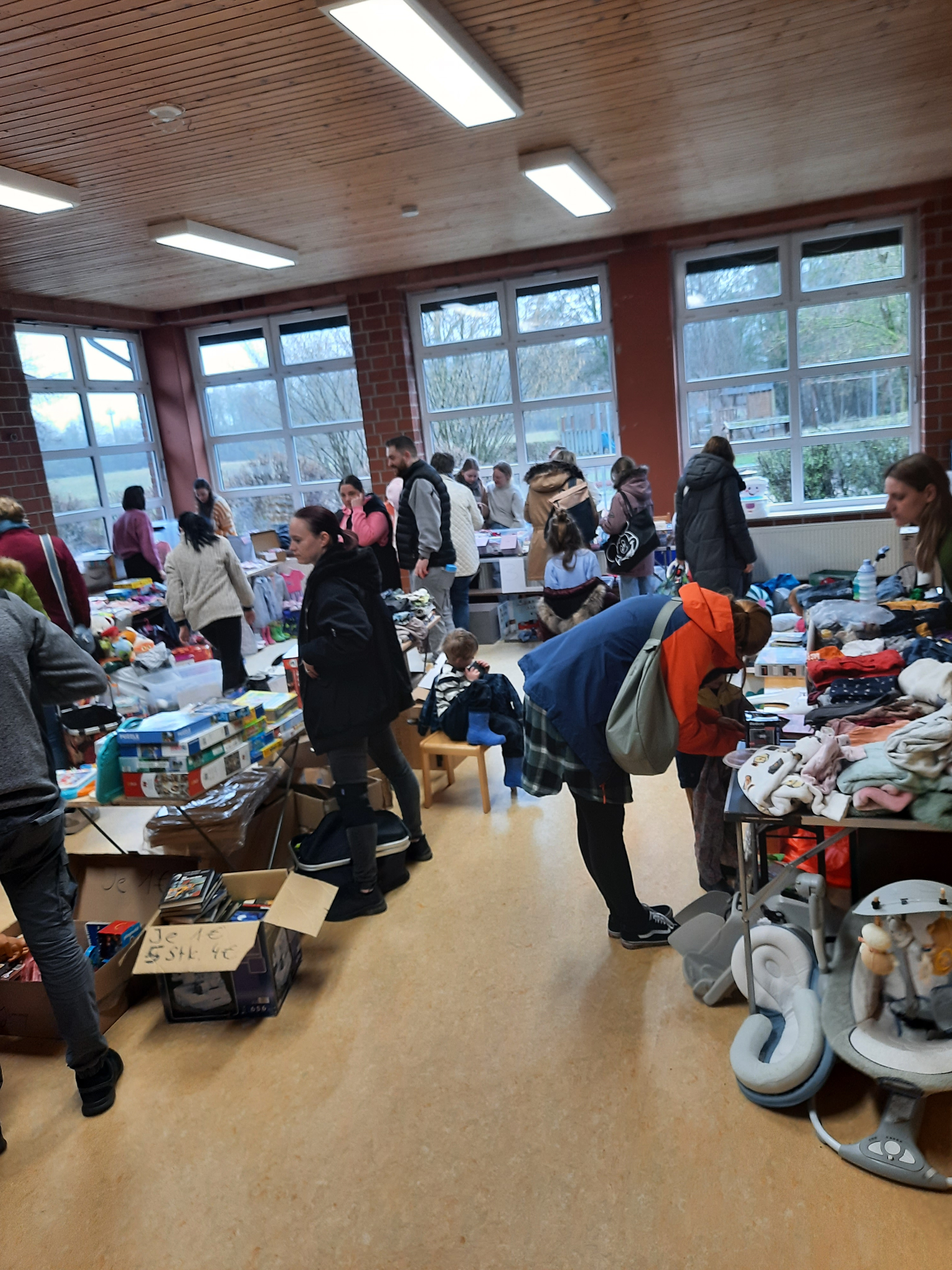 Von Kinderkleidung bis Spielzeug – für jeden war etwas dabei!